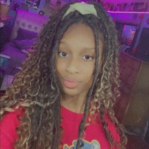 Meet your Posher, Briel